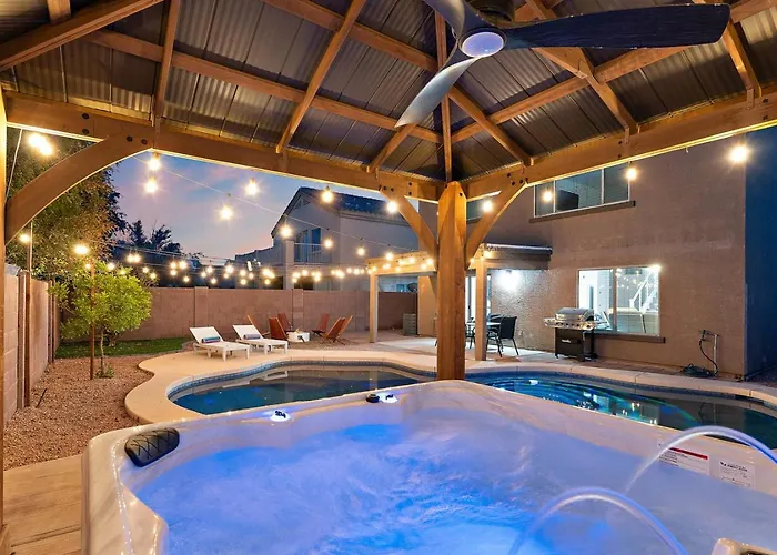 Float Fun Retreat Pool Hot Tub Fire Pit Foosball Pool Table Villa Casa Grande