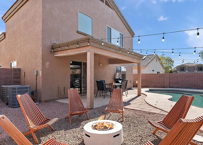 Float Fun Retreat Pool Hot Tub Fire Pit Foosball Pool Table Villa