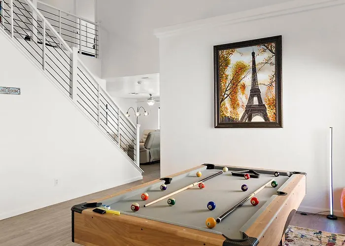 Float Fun Retreat Pool Hot Tub Fire Pit Foosball Pool Table Villa